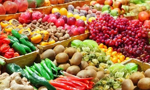 റിലയൻസ് ഫ്രഷിലെയും ചന്തയിലെയും പച്ചക്കറി തമ്മിലുള്ള വ്യത്യാസം 