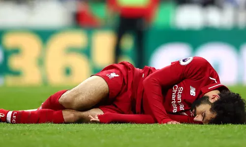 ഞെട്ടിത്തരിച്ച് ചെമ്പട; ബാഴ്സക്കെതിരെ സലാഹ് കളിക്കില്ല