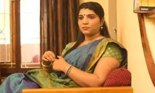 തൊഴില്‍ത്തട്ടിപ്പ്: വിവാദമായപ്പോള്‍ സരിത പരാതിക്കാരന് 50000 രൂപ തിരിച്ച് നല്‍കി