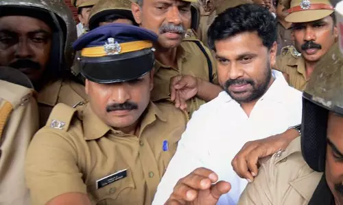 നടിയെ ആക്രമിച്ച കേസ്; വിചാരണക്കോടതി ജഡ്ജിയെ മാറ്റണമെന്ന സർക്കാരിന്‍റെ ആവശ്യം സുപ്രിം കോടതി തള്ളി