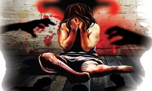 ഇൻസ്റ്റഗ്രാം വഴി പരിചയം; മലപ്പുറത്ത് 14 കാരിയെ മയക്കുമരുന്ന് നൽകി പീഡിപ്പിച്ചു ഇൻസ്റ്റഗ്രാം വഴി പരിചയം; മലപ്പുറത്ത് 14 കാരിയെ മയക്കുമരുന്ന് നൽകി പീഡിപ്പിച്ചു