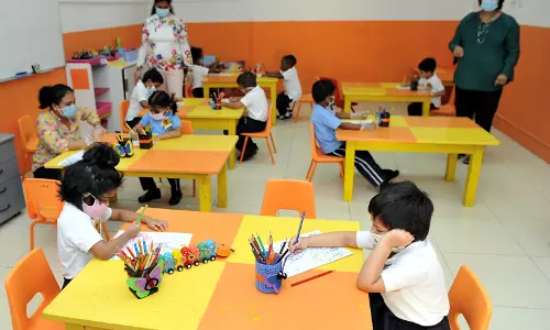 ഖത്തറില്‍ സ്കൂള്‍ ജീവനക്കാര്‍ക്ക് കോവിഡ് വാക്സിന്‍ നിര്‍ബന്ധമാക്കുന്നു