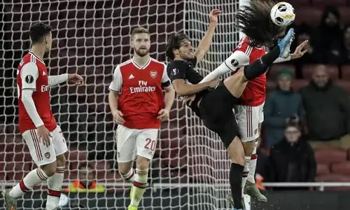 യുറോപ്പ ലീഗ്: യുണൈറ്റഡിനും ആഴ്സണിലും ഞെട്ടിക്കുന്ന തോല്വി യുറോപ്പ ലീഗ്: യുണൈറ്റഡിനും ആഴ്സണിലും ഞെട്ടിക്കുന്ന തോല്വി