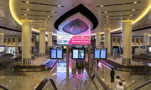 പത്ത് രാജ്യങ്ങളിൽ നിന്നുള്ളവർക്ക് ഒമാനിൽ താൽക്കാലിക പ്രവേശന വിലക്ക്