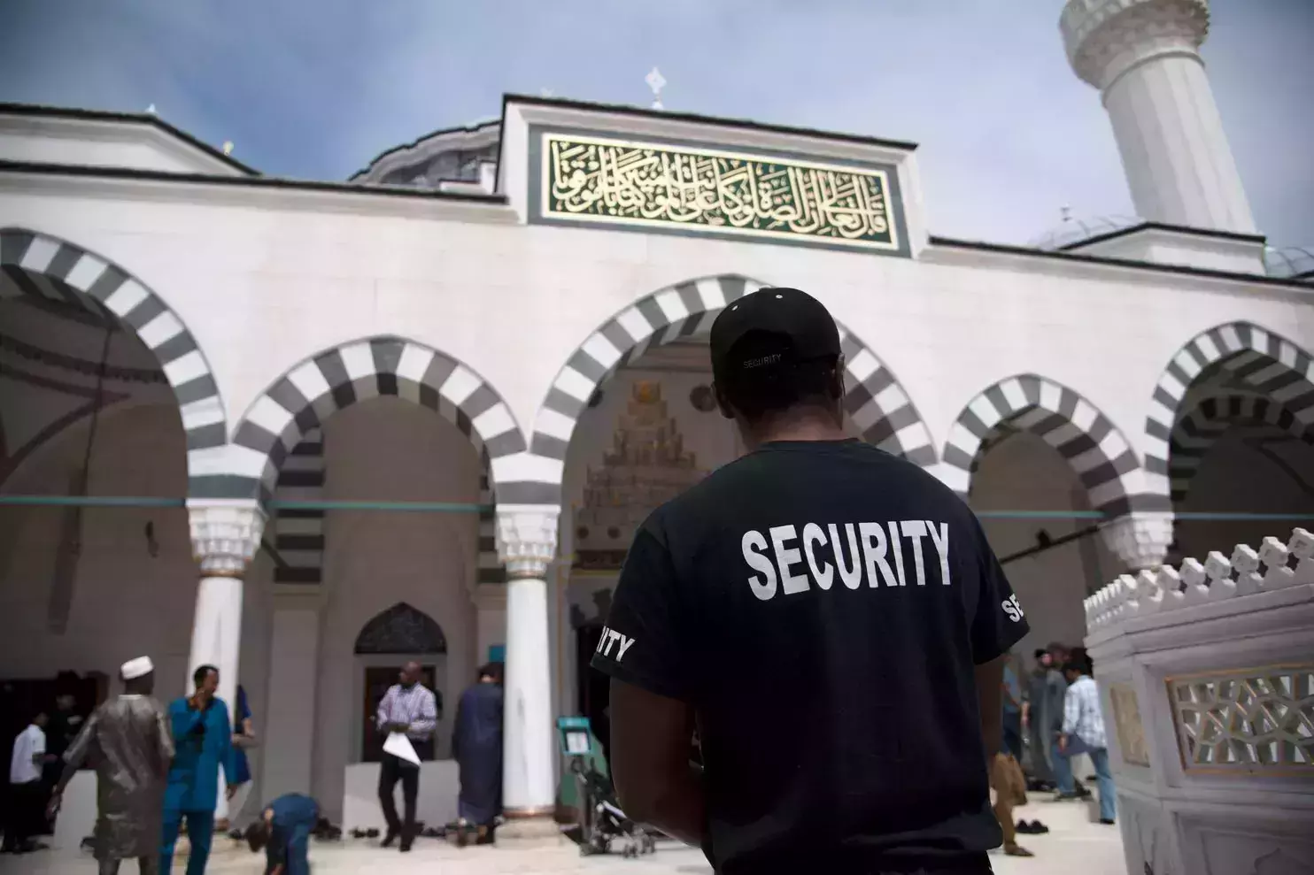 ലോകം റമദാന്‍ മാസത്തെ വരവേറ്റപ്പോള്‍ സുരക്ഷാ മാര്‍ഗങ്ങള്‍ ശക്തമാക്കി അമേരിക്കയിലെ മുസ്‍ലിം പള്ളികള്‍