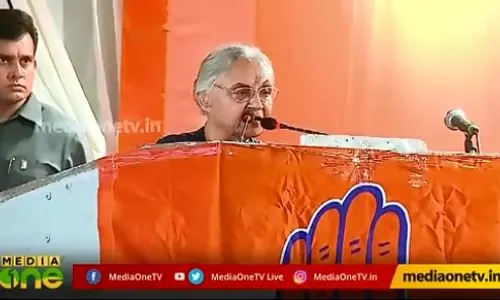 ഡല്ഹി ആര് കൊണ്ടുപോകും? ഡല്ഹി ആര് കൊണ്ടുപോകും?