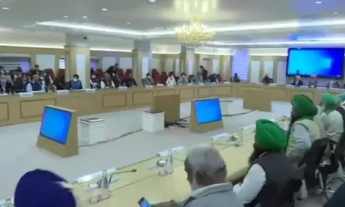 ജനുവരി 4ന് വീണ്ടും ചര്‍ച്ച; തിങ്കളാഴ്ച വരെ കർഷകർ പ്രത്യക്ഷ സമരത്തിൽ നിന്ന് വിട്ടു നിൽക്കും