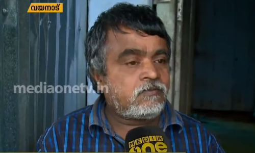 പ്രളയമെടുത്ത കൂരയില്‍ തന്നെ കഴിയുന്ന ഈ കുടുംബം സഹായം തേടുന്നു...