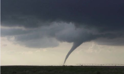 അമേരിക്കയിലെ തെക്ക് പടിഞ്ഞാറന്‍ മേഖലകളില്‍ നാശം വിതച്ച് ചുഴലിക്കാറ്റ്