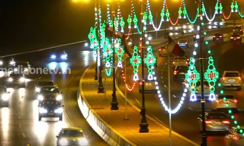 ഒമാനിലെ ദേശീയ ദിനാഘോഷ കാഴ്ചകള്‍ 