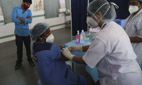 കോവിഡ് വാക്സിന് അനുമതി; വിതരണത്തിനുള്ള പ്രവർത്തനങ്ങൾ ഊർജിതമാക്കി കേന്ദ്രസർക്കാർ