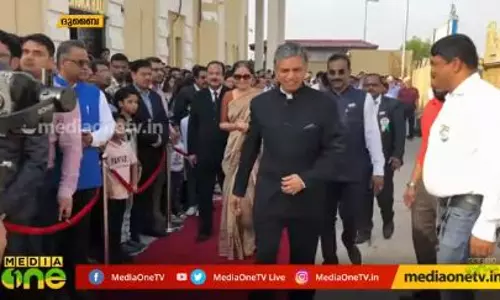 Mid East Hour 15-08-19