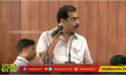 ഫണ്ട് കൊണ്ട് വോട്ടുറപ്പിക്കൽ പദ്ധതി