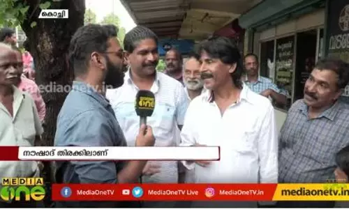 നൗഷാദ് തിരക്കിലാണ് നൗഷാദ് തിരക്കിലാണ്