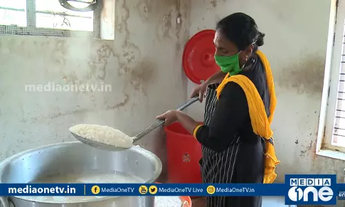 പട്ടിണിയില്ലാതെ  ലോക്ക് ഡൗണ്‍ മറികടക്കാം; സജീവമായി കമ്മ്യൂണിറ്റി കിച്ചനുകള്‍|News Theatre