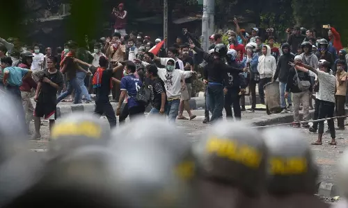 ഇന്തോനേഷ്യയിൽ  വീണ്ടും വിഡോഡോയെന്ന പ്രഖ്യാപനത്തിന് പിന്നാലെ പ്രക്ഷോഭം