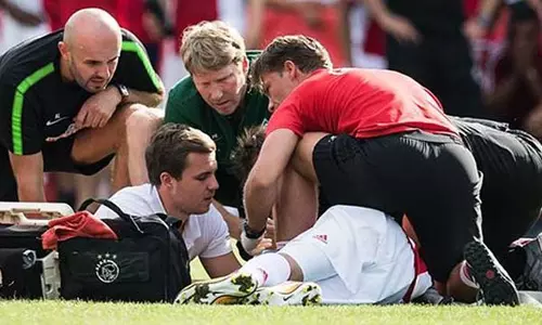 കളിക്കിടെ പരിക്കേറ്റ്‌ മൂന്ന് വര്‍ഷത്തോളം ബോധരഹിതനായി കിടന്ന ഫുട്‌ബോള്‍ താരം ഉണര്‍ന്നു