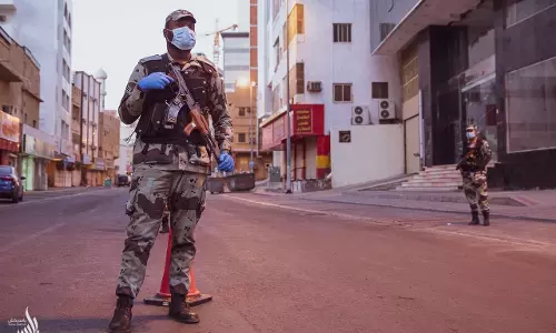 സൗദിയില്‍ എല്ലാ ഭാഗങ്ങളിലും രാവിലെ മുതല്‍ വൈകീട്ട് വരെ കര്‍ഫ്യൂ ഒഴിവാക്കി; മക്കയിലും ഐസൊലേറ്റ് ചെയ്ത മേഖലയിലും 24 മണിക്കൂര്‍ കര്‍ഫ്യൂ തുടരും