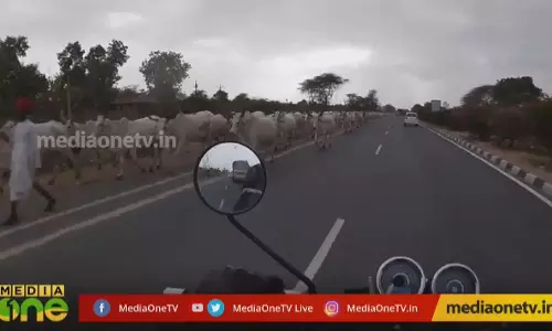 പ്രവാസിയുടെ ബുള്ളറ്റിലുള്ള കാശ്മീർ യാത്രയുടെ കൗതുകങ്ങൾ 