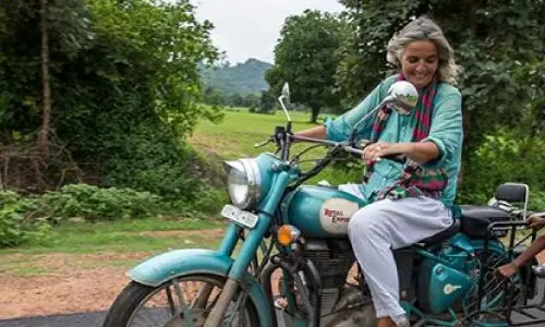 ശല്യം ചെയ്ത പതിനാലുകാരനെ ആ വിദേശ വനിത കൈകാര്യം ചെയ്തത് ഇങ്ങിനെയായിരുന്നു ശല്യം ചെയ്ത പതിനാലുകാരനെ ആ വിദേശ വനിത കൈകാര്യം ചെയ്തത് ഇങ്ങിനെയായിരുന്നു