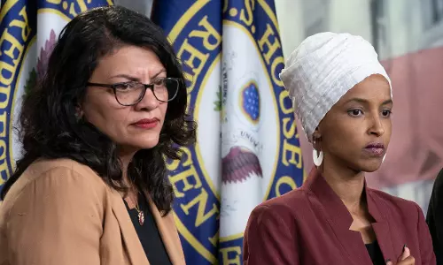 ഇൽഹാൻ ഉമറിനും റാഷിദ തുലൈബിനും ഇസ്രയേലിൽ പ്രവേശിക്കുന്നതിന് വിലക്ക്