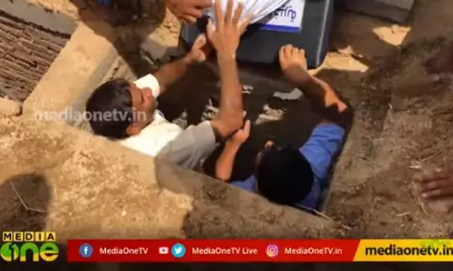 പരേതര്‍ക്ക് വേണ്ടി ജീവിതം തന്നെ മാറ്റിവെച്ച ചില മനുഷ്യര്‍ 