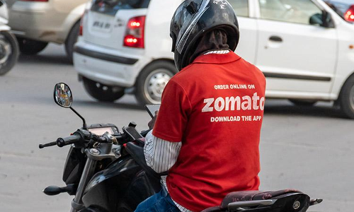 പോകാന്‍ വണ്ടി കിട്ടിയില്ല, ഉടനെ സൊമാറ്റോയില്‍ കയറി ഫുഡ് ഓര്‍ഡര്‍ ചെയ്തു !