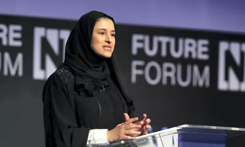 അറബ് ലോകം ആദ്യമായി ചൊവ്വയിൽ എത്തുമ്പോൾ താരമായി ഈ വനിത അറബ് ലോകം ആദ്യമായി ചൊവ്വയിൽ എത്തുമ്പോൾ താരമായി ഈ വനിത