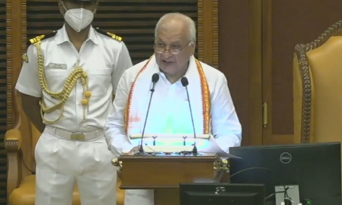 ആരോഗ്യ, പാർപ്പിട, വിദ്യാഭ്യാസ മേഖലക്ക് ഊന്നൽ നൽകി പിണറായി സര്‍ക്കാരിന്‍റെ അവസാന നയപ്രഖ്യാപനം; ബഹിഷ്ക്കരിച്ച് പ്രതിപക്ഷം