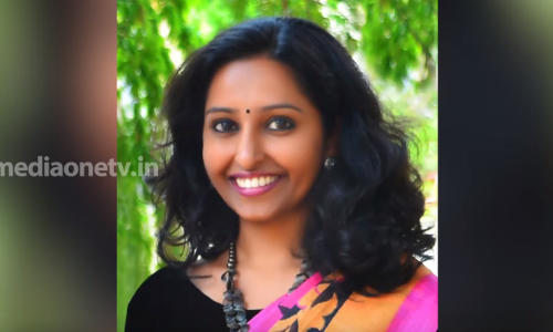 അമിതാബ് അറിയാൻ, ഹൃദയം നുറുങ്ങുന്ന വേദനയില്‍ രണ്ട് അമ്മമാർ...  