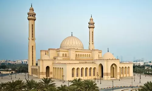 ബഹ്റൈനിൽ  ഇന്ന് മുതല്‍ പള്ളികളില്‍ ദുഹ്ര്‍ നമസ്കാരം പുനരാരംഭിക്കും 