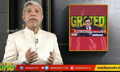 മാധ്യമങ്ങള് അടിച്ചൊതുക്കപ്പെട്ട കശ്മീരില് എല്ലാം ഭദ്രമെന്ന് ചില ദേശീയ മാധ്യമങ്ങള് മാധ്യമങ്ങള് അടിച്ചൊതുക്കപ്പെട്ട കശ്മീരില് എല്ലാം ഭദ്രമെന്ന് ചില ദേശീയ മാധ്യമങ്ങള്