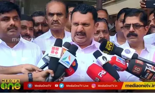 എക്സിറ്റ് പോള്: പ്രമുഖരുടെ പ്രതികരണം എക്സിറ്റ് പോള്: പ്രമുഖരുടെ പ്രതികരണം