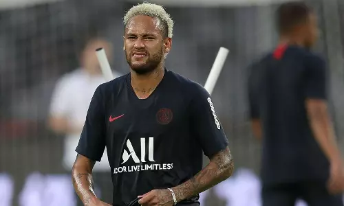 നെയ്മറെ ബാഴ്സയിലേക്ക് വിടുമോ ? പി.എസ്.ജി പരിശീലകന്റെ മറുപടി ഇങ്ങനെ...