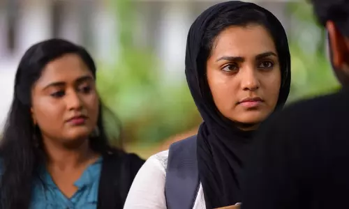 പാര്‍വതിയുടെ വര്‍ത്തമാനം മാര്‍ച്ച് 12ന് തിയറ്ററുകളിലേക്ക്