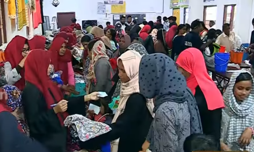 പ്രളയക്കെടുതിയില്‍ എല്ലാം നഷ്ടപ്പെട്ടവര്‍ക്ക് ആശ്വാസമായി പീപ്പിള്‍സ് ഫ്രീ മാര്‍ക്കറ്റ്