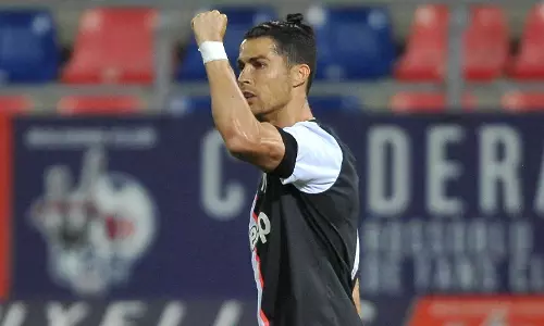 യുവന്റസിന് ജയം, റൊണാള്‍ഡോക്ക് റെക്കോഡ്