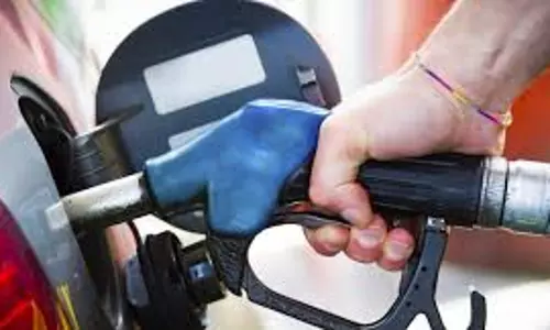 ഇരുട്ടടിയുടെ 11-ാം ദിവസം; ഇന്ധനവില ഇന്നും കൂട്ടി