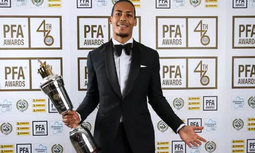 യുവേഫയുടെ മികച്ച താരം വാന്‍ഡിക്ക് 