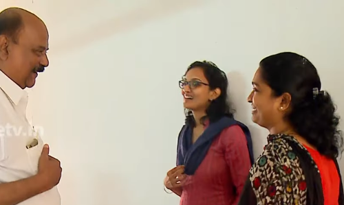 ഓണാവധിക്ക് മുന്‍പ് കോളേജ് പിള്ളേരുടെ വോട്ടുറപ്പിക്കാനുള്ള ശ്രമത്തില്‍ പാലായിലെ സ്ഥാനാര്‍ഥികള്‍