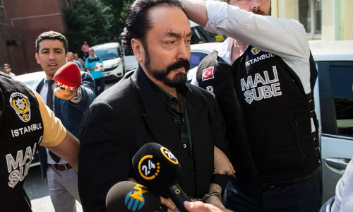 1000 കാമുകിമാരെ ലൈംഗിക പീഡനങ്ങള്‍ക്കിരയാക്കി; കള്‍ട്ട് നേതാവിന് 1,075 വര്‍ഷം തടവ് ശിക്ഷ വിധിച്ച് തുര്‍ക്കി കോടതി