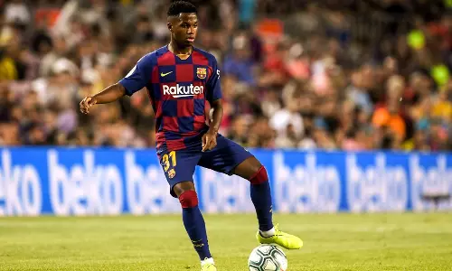 അരങ്ങേറ്റത്തിൽ മെസ്സിയെ പിറകിലാക്കി അൻസു ഫാത്തി 