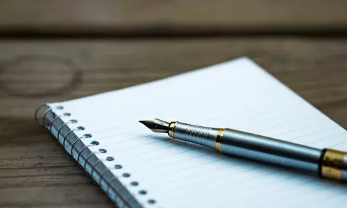 സാമൂഹ്യ സംഘടനാ നേതാക്കൾക്ക് പേന വാങ്ങാൻ സർക്കാർ ചെലവഴിച്ചത്‌ 72,500 രൂപ!