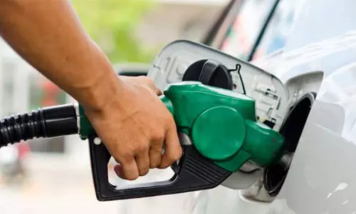 വീണ്ടും ഇരുട്ടടി; ഇന്ധനവില സര്‍വകാല റെക്കോഡില്‍