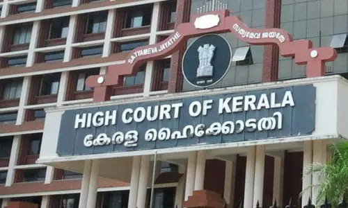 കടയ്ക്കാവൂര് കേസ്; മാതൃത്വത്തിന്റെ മഹത്വം എടുത്തുപറഞ്ഞ് ഹൈക്കോടതി