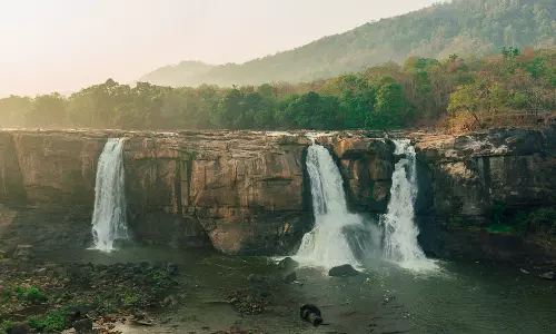 അതിരപ്പിള്ളി : കേരളത്തില്‍ നിന്നൊരു മാധ്യമ മാതൃക