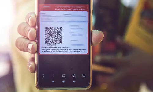 ബാറുകള് മറ്റന്നാള് മുതല്; മദ്യവിതരണം ബെവ്ക്യൂ ആപ്പിലൂടെ ബാറുകള് മറ്റന്നാള് മുതല്; മദ്യവിതരണം ബെവ്ക്യൂ ആപ്പിലൂടെ