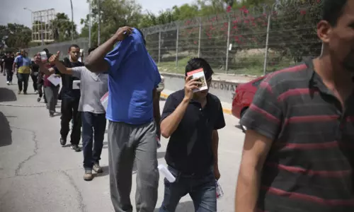 യു.എസിലേക്ക് കുടിയേറുന്നത് നിയന്ത്രിക്കാനായി മെക്സിക്കോ അഭയകേന്ദ്രം തുറന്നു 