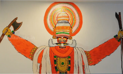 പാര്‍വതി ചുവരില്‍ വരച്ച കഥകളി രൂപത്തിന് ഏഷ്യ ബുക്ക് ഓഫ് റെക്കോർഡ്സ് അംഗീകാരം