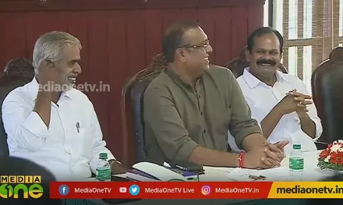 ബി.ജെ.പിയിൽ നിന്നും മറുകണ്ടം ചാടുന്നവർ 